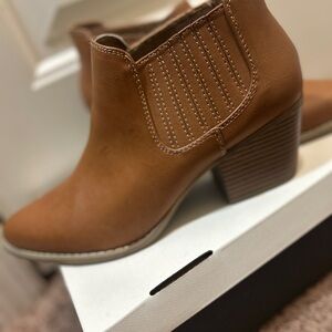 A.N.A. Western Ankle Boot Booties Leather Size 8